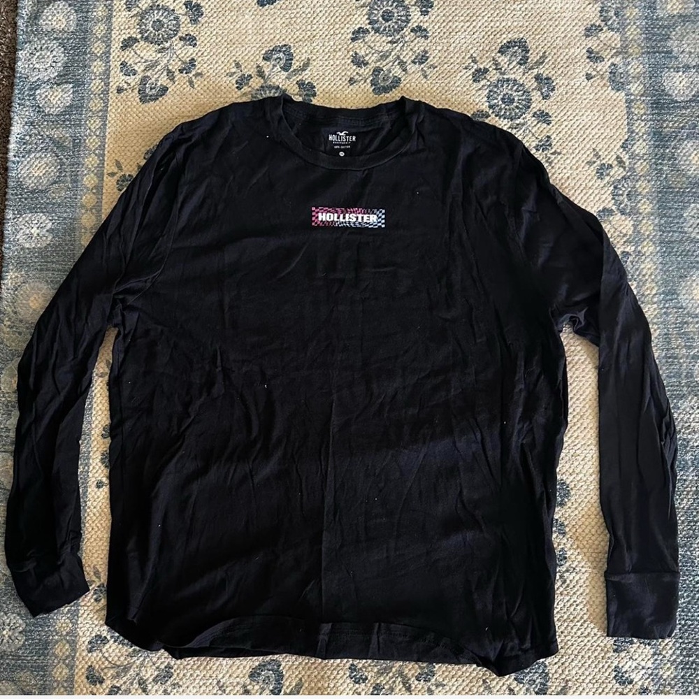 Hollister Men's Classic Black Long Sleeve Tee